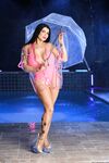 Romi Rain és a fekete dárda