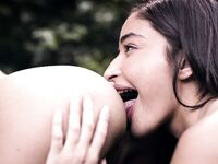 Emily Willis és Gianna Dior tabu leszbi szexe