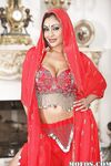 Priya Rai a tradicionális ribanc