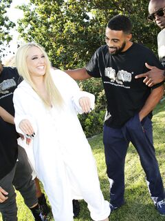 Kagney Linn Karter - Gangbang duro