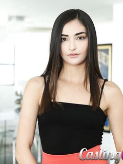 Emily Willis la ragazza figa bagnata